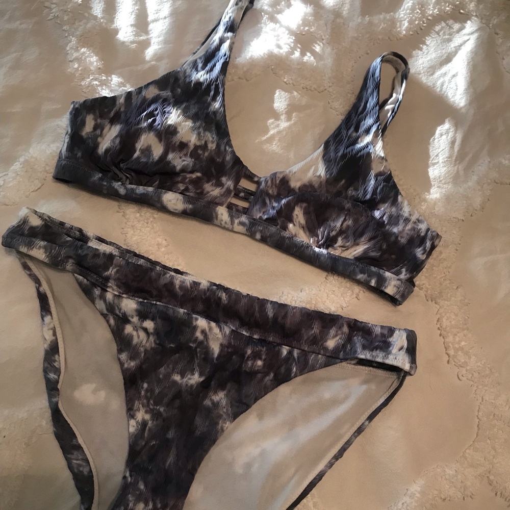 Athleta Grey and White Tie Dye Bikini